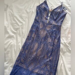 Lilac lace midi dress